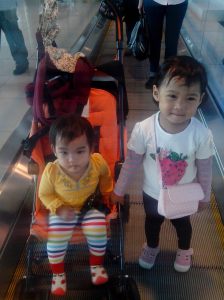 Anak-anak setelah badai akhirnya berlalu... Bersiap menuju penerbangan terakhir.