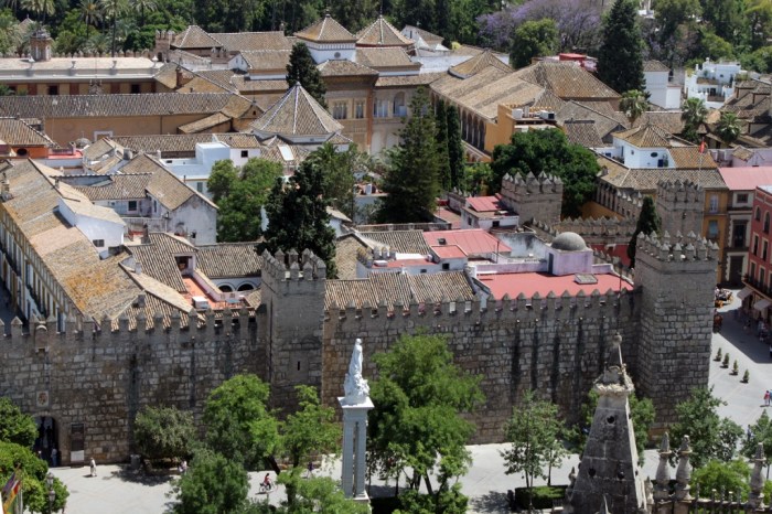 Kompleks Alcazar dilihat dari atas